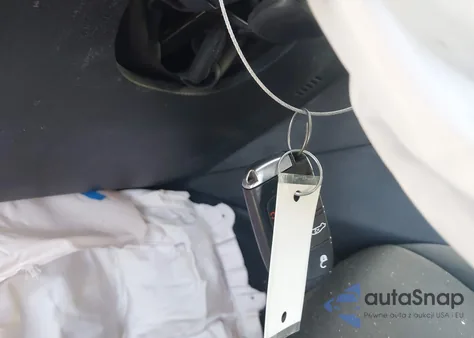 2019 Chrysler 300 Touring z USA, uszkodzony, nr VIN 2C3CCAAG9KH613663